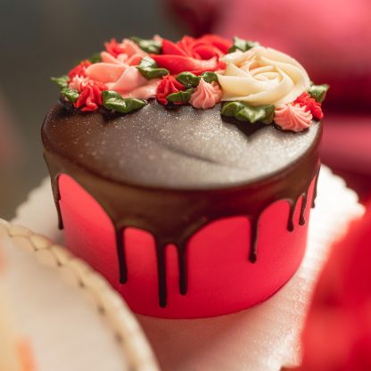 mini floral drip cake